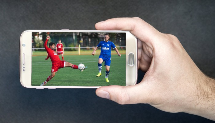 Futebol ao vivo online no Premiere Play: veja como assistir grátis no  celular